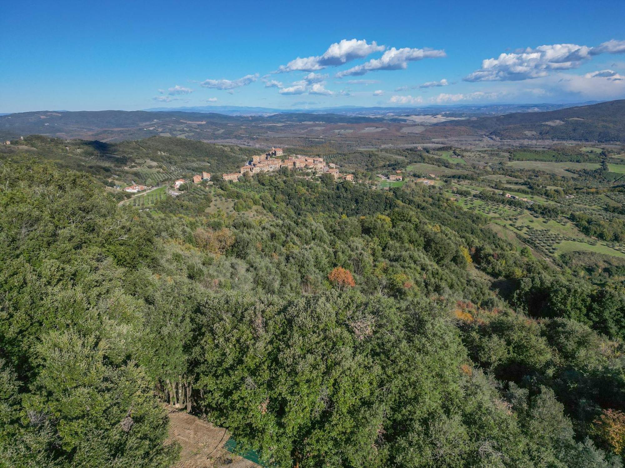 Вілла Agriturismo Antico Borgo Montacuto Pari Екстер'єр фото