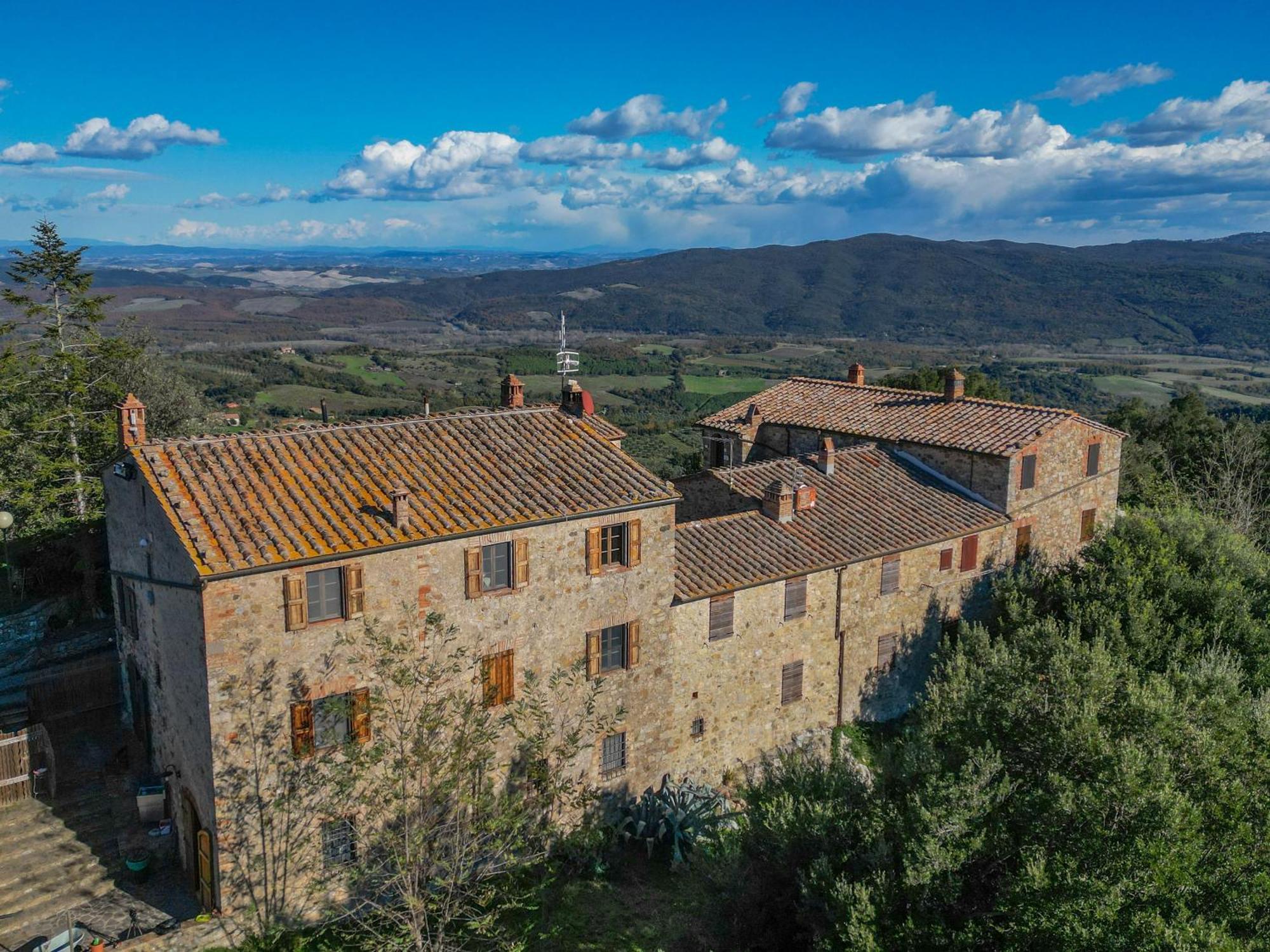 Вілла Agriturismo Antico Borgo Montacuto Pari Екстер'єр фото