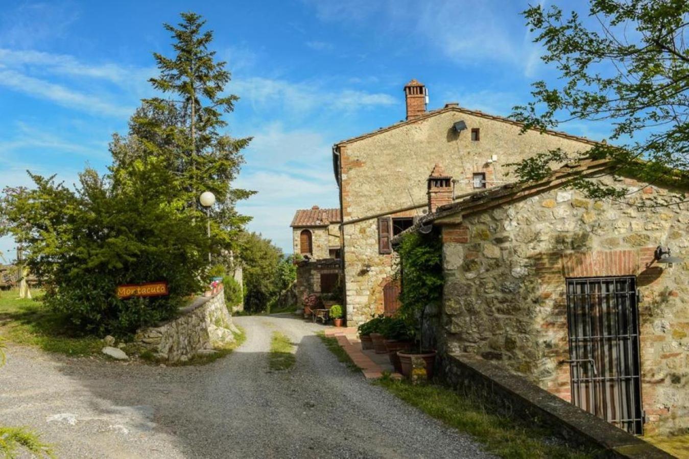 Agriturismo Antico Borgo Montacuto Pari Екстер'єр фото