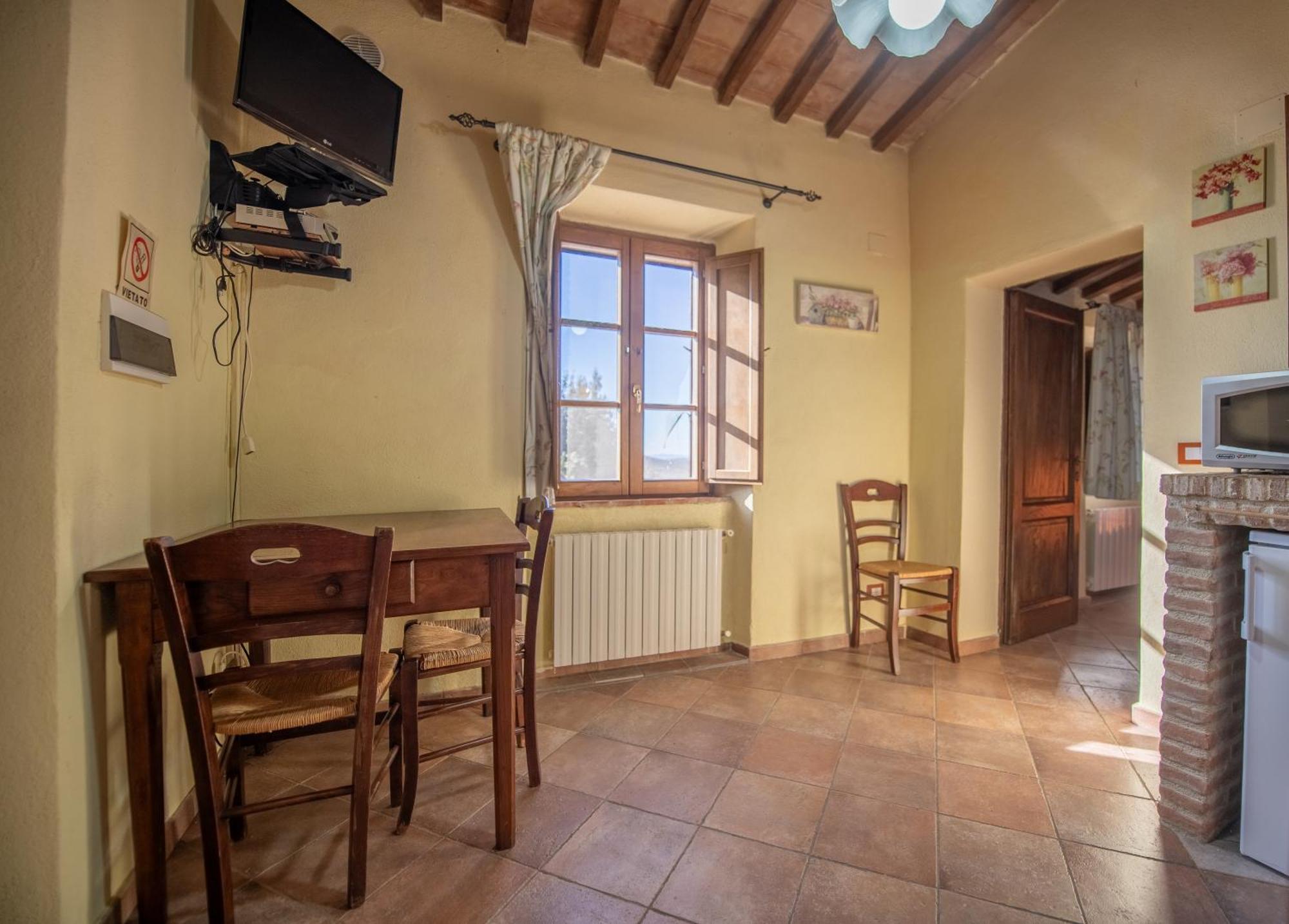Agriturismo Antico Borgo Montacuto Pari Екстер'єр фото