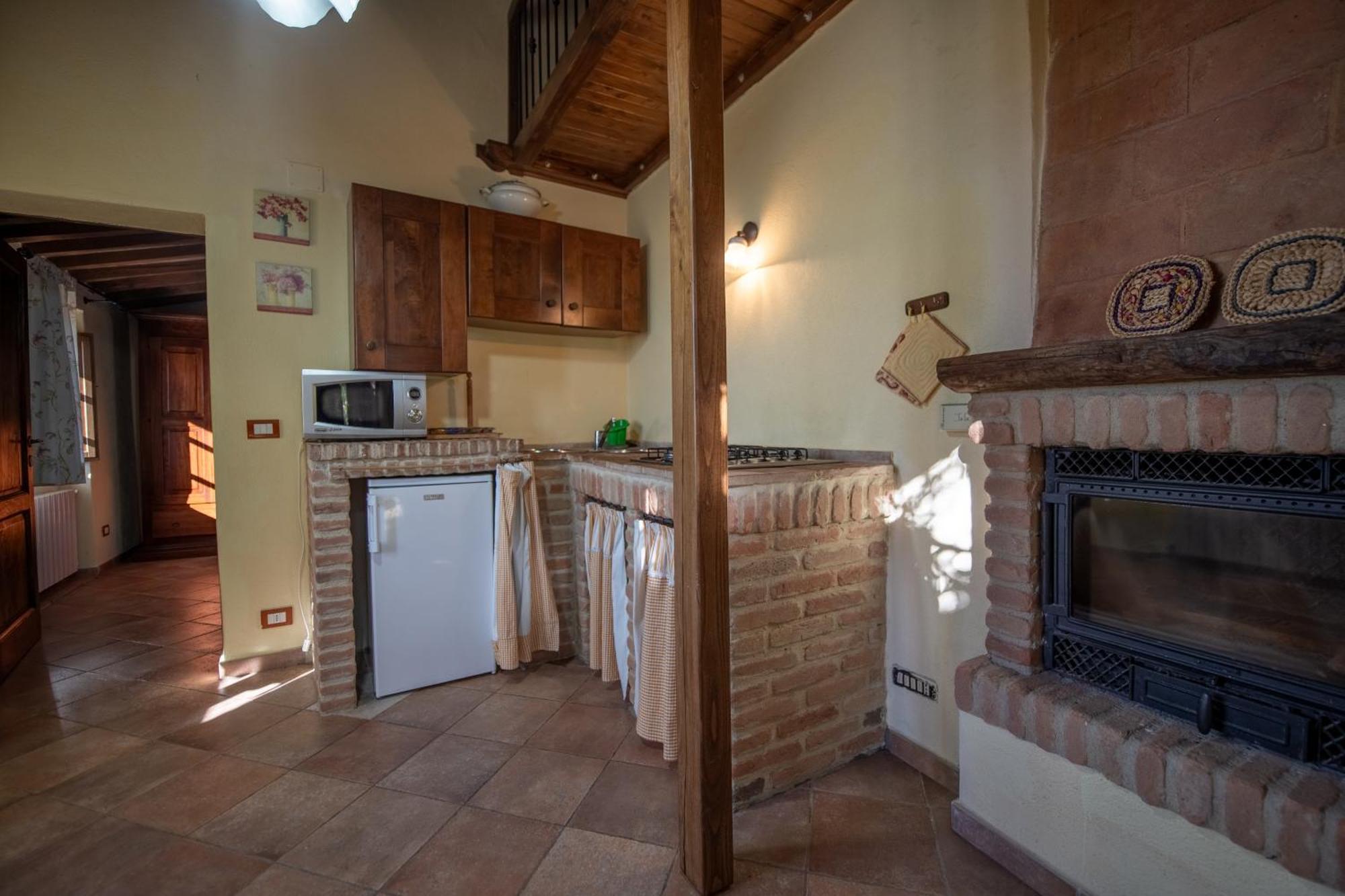 Agriturismo Antico Borgo Montacuto Pari Номер фото