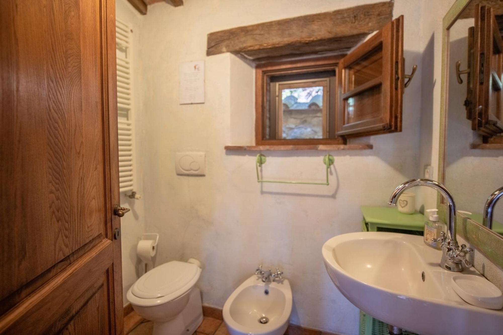 Agriturismo Antico Borgo Montacuto Pari Номер фото
