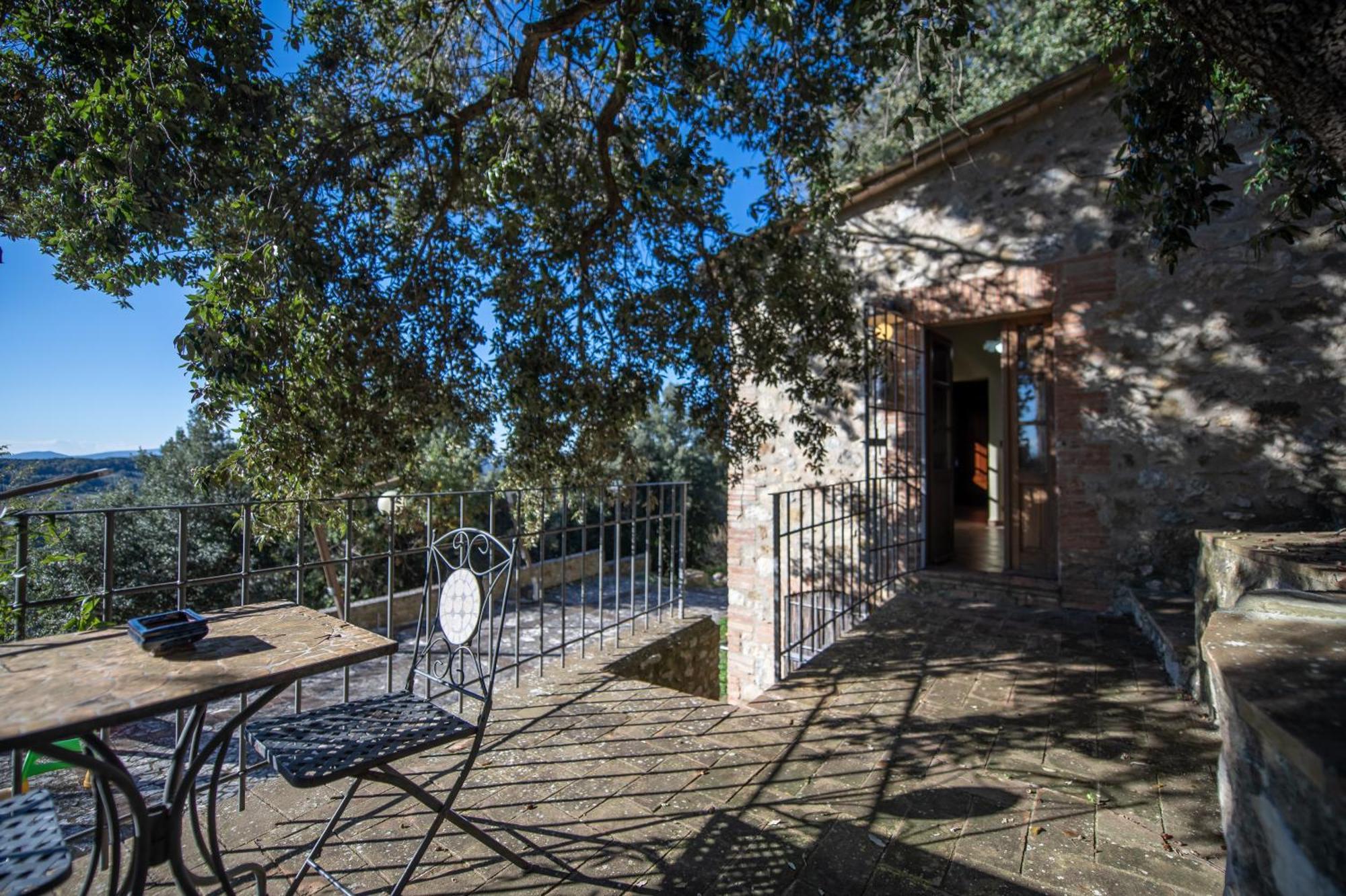Agriturismo Antico Borgo Montacuto Pari Номер фото